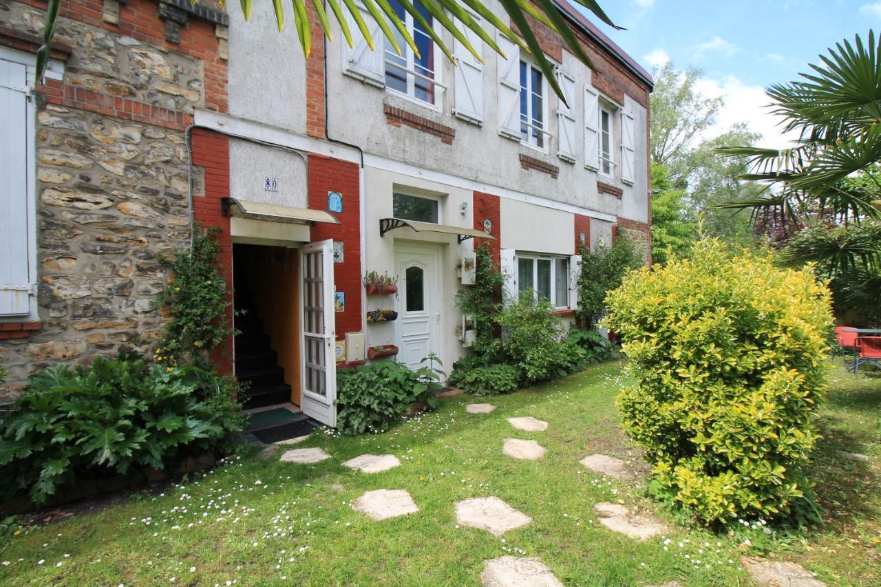 Disponible - Appartement Entier - Ligne H 15Mn Paris-Gare Du Nord, Parking Rue Gratuit, 4 Pers, Station De Train En Face Toutes Les 15Mn, Hippodrome, Cdfas, Universite, Borne Electrique, 1Er Etage Eaubonne Eksteriør bilde