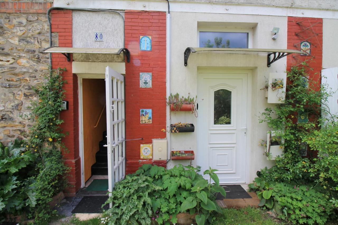 Disponible - Appartement Entier - Ligne H 15Mn Paris-Gare Du Nord, Parking Rue Gratuit, 4 Pers, Station De Train En Face Toutes Les 15Mn, Hippodrome, Cdfas, Universite, Borne Electrique, 1Er Etage Eaubonne Eksteriør bilde