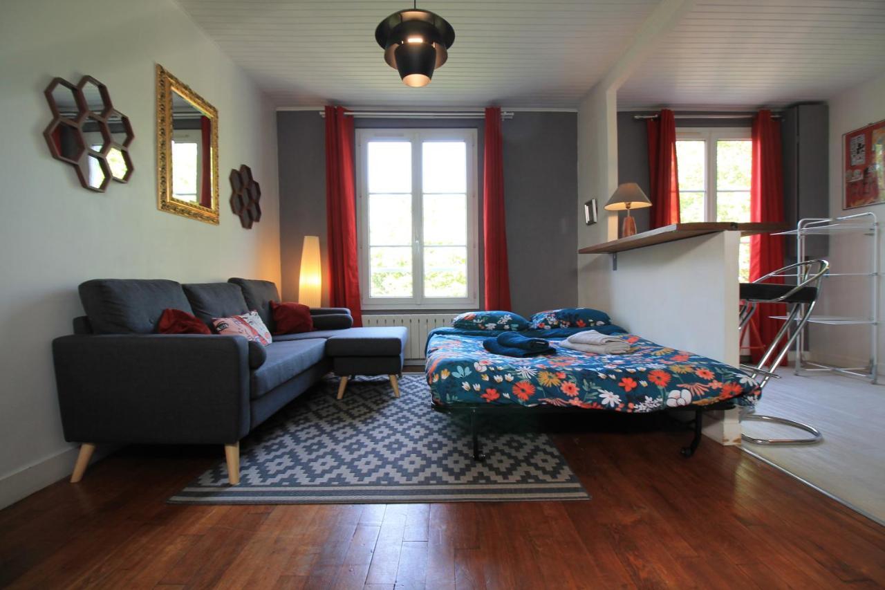 Disponible - Appartement Entier - Ligne H 15Mn Paris-Gare Du Nord, Parking Rue Gratuit, 4 Pers, Station De Train En Face Toutes Les 15Mn, Hippodrome, Cdfas, Universite, Borne Electrique, 1Er Etage Eaubonne Eksteriør bilde