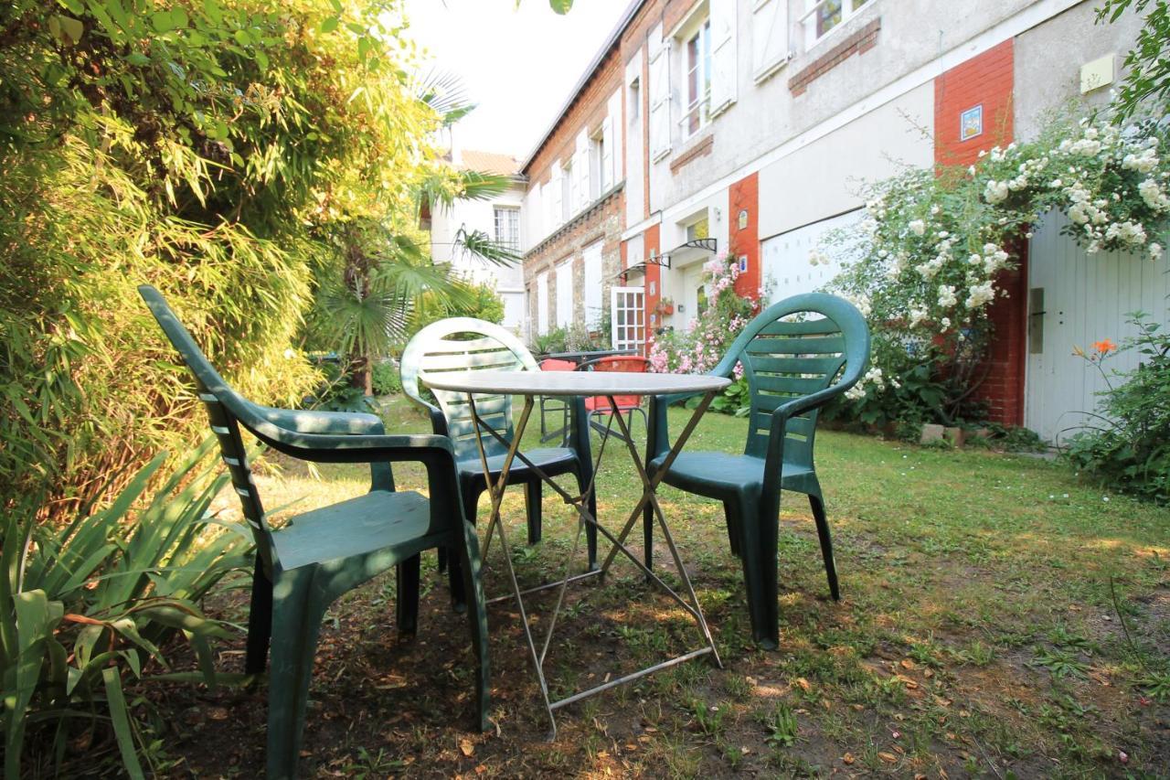 Disponible - Appartement Entier - Ligne H 15Mn Paris-Gare Du Nord, Parking Rue Gratuit, 4 Pers, Station De Train En Face Toutes Les 15Mn, Hippodrome, Cdfas, Universite, Borne Electrique, 1Er Etage Eaubonne Eksteriør bilde